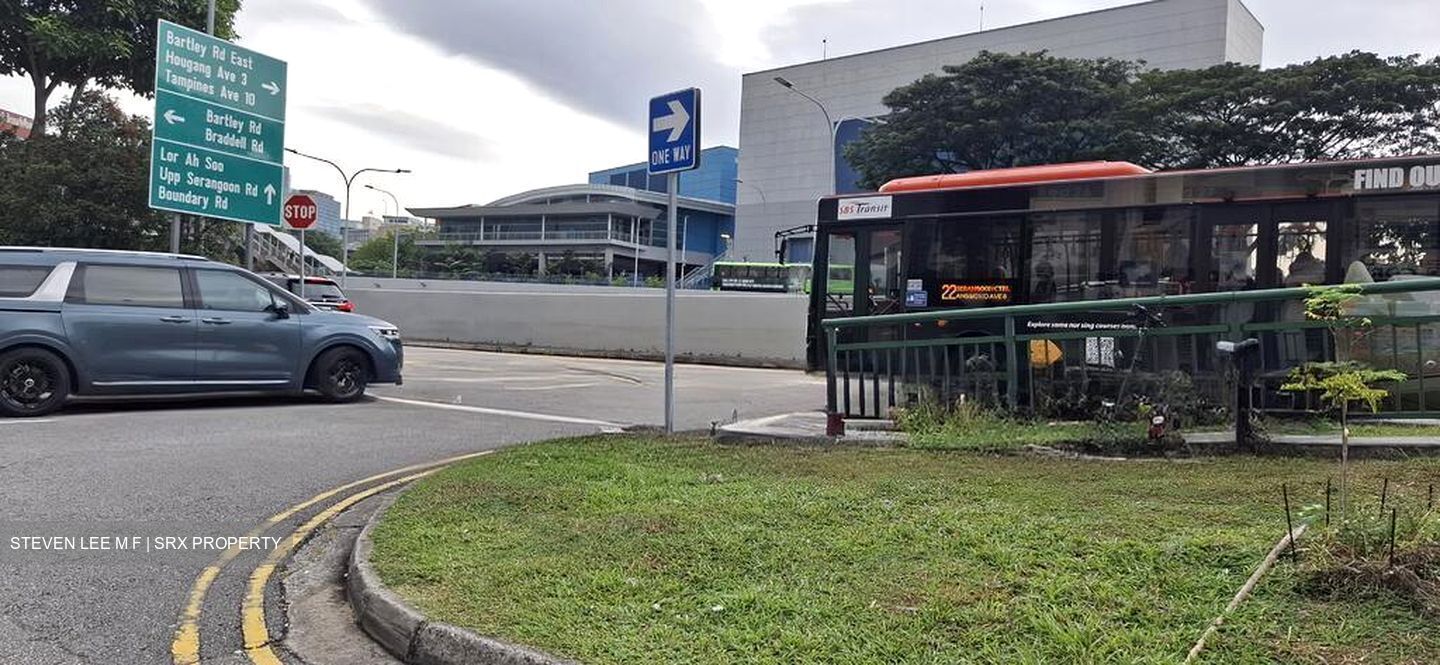 Upper Paya Lebar Road (D19), Shop House #521868151